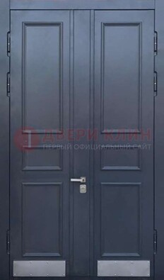 Черная двухстворчатая дверь для улицы с МДФ ДМ-535 в Фрязино