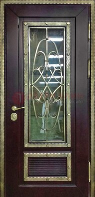 Темная уличная дверь порошок со стеклом и ковкой ДСК-167 в Фрязино