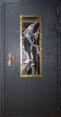 Металлическая дверь со стеклом и ковкой ДСК-82 для крыльца в Фрязино