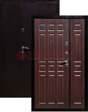 Коричневая металлическая тамбурная дверь ДТМ-24 в Фрязино
