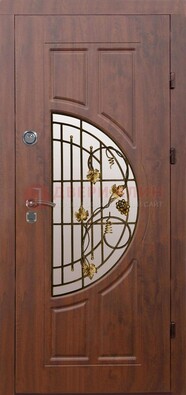Стальная коричневая дверь с виноритом и ковкой ДВТ-82 в Фрязино